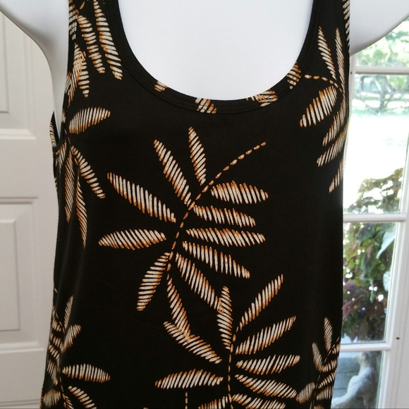 Top - Picture 2 of 2